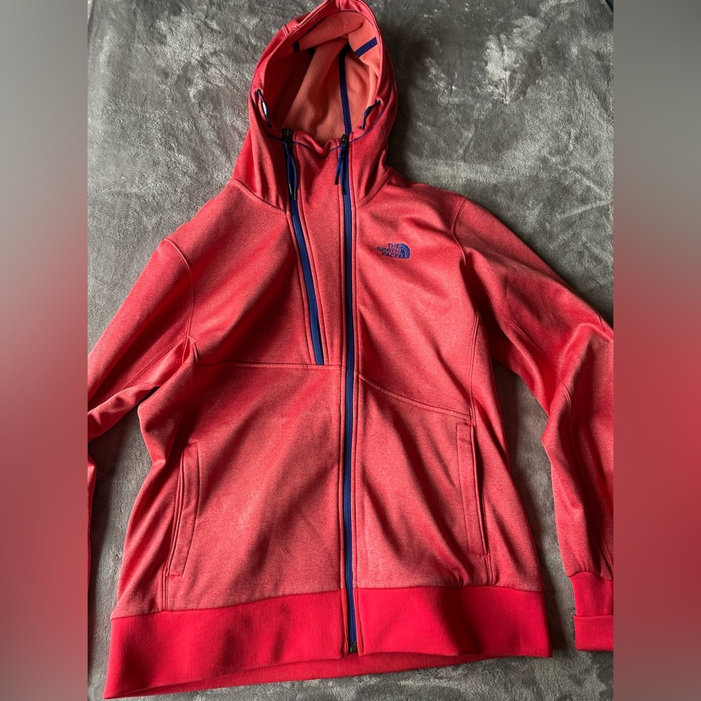 New condition North Face zip up